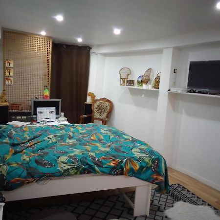 Chambre Chez L'Habitant Saint-Pierre-le-Moûtier Exteriér fotografie